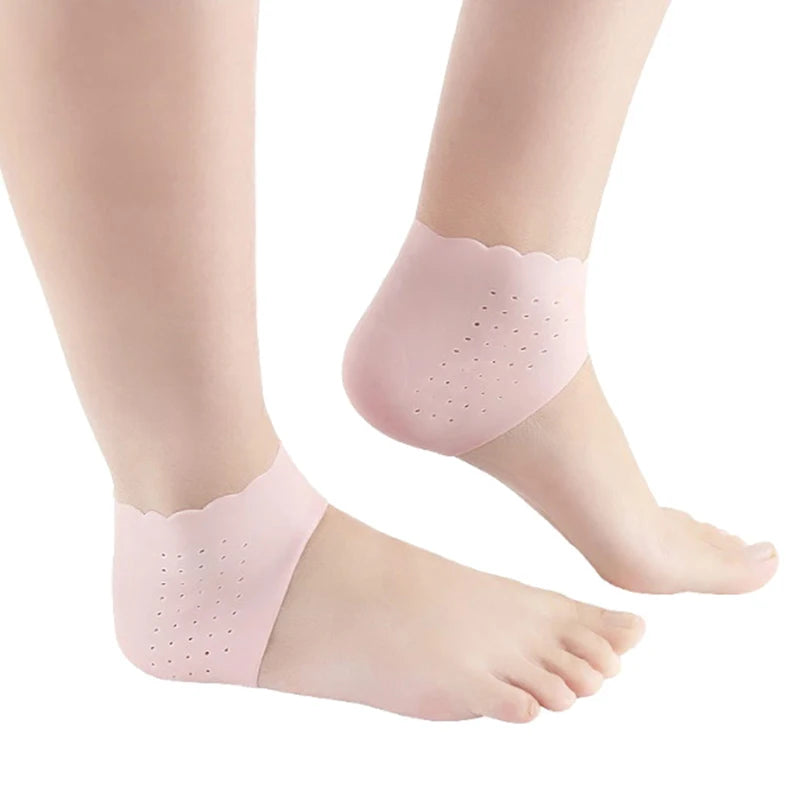 "Revitalize and Pamper Your Feet with Our Silicone Moisturizing Gel Heel Socks - Say Goodbye to Cracked Foot Skin and Cracking with This Spa-Like Feet Care Solution!"